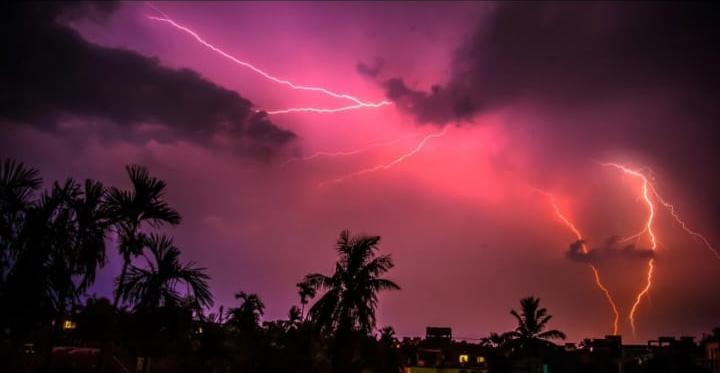 କାଳ ବୈଶାଖୀର କ୍ରୁର ରୂପ : ବଜ୍ରାଘାତରେ ମହିଳାଙ୍କ ଜୀବନ ନଷ୍ଟ :