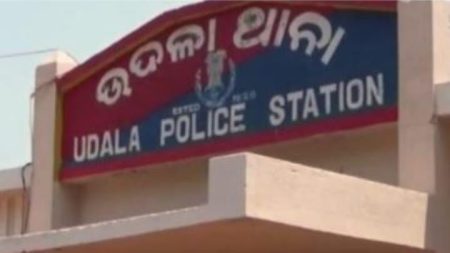 ଉଦଳା ଗୁରୁକୁଳ ବିଦ୍ୟାମନ୍ଦିରରେ ଚାଞ୍ଚଲ୍ୟ, ରଥ ଦେଖିବାକୁ ଯାଇ ଛାତ୍ରଙ୍କୁ ପାଇପରେ ମାଡ଼ ! ଥାନାରେ ଅଭିଯୋଗ :